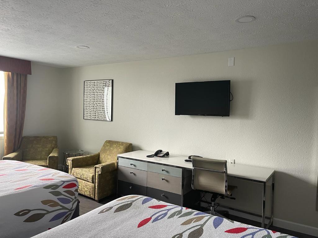 Hotel Garnet Waterfront à Indianapolis Extérieur photo
